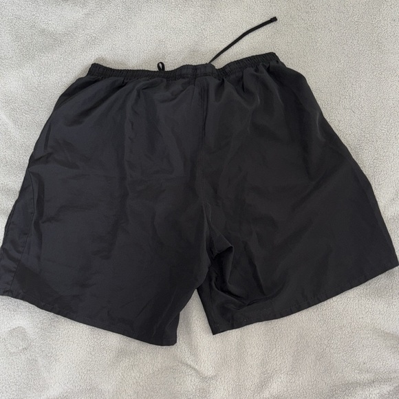 Nike DriFit Training Shorts - Picture 2 of 2